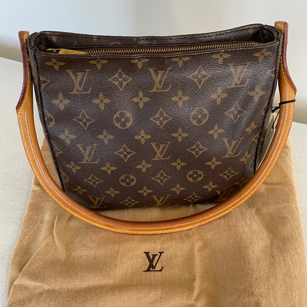 Louis Vuitton Looping MM